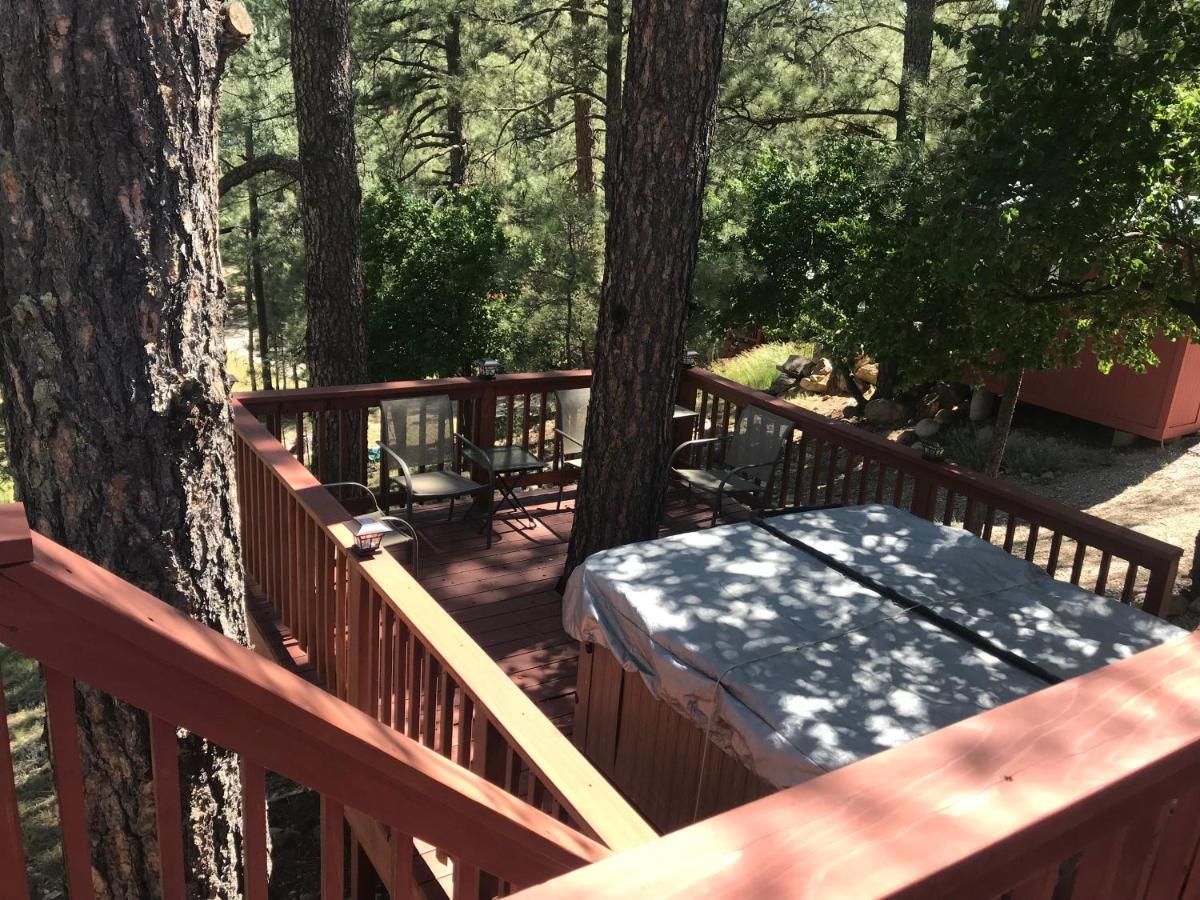 Gonzales Cozy Little Bear Cabin Ruidoso Exterior photo
