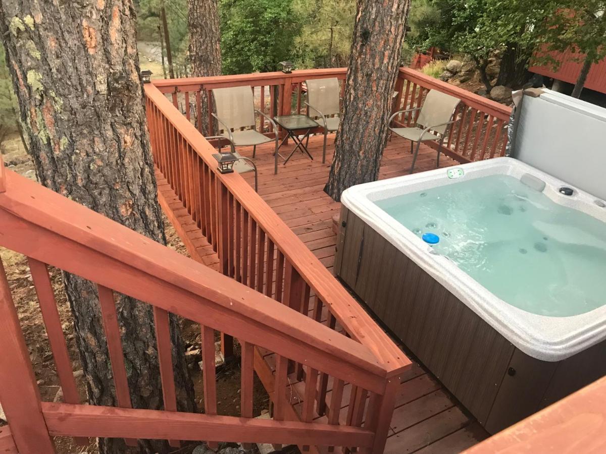 Gonzales Cozy Little Bear Cabin Ruidoso Exterior photo